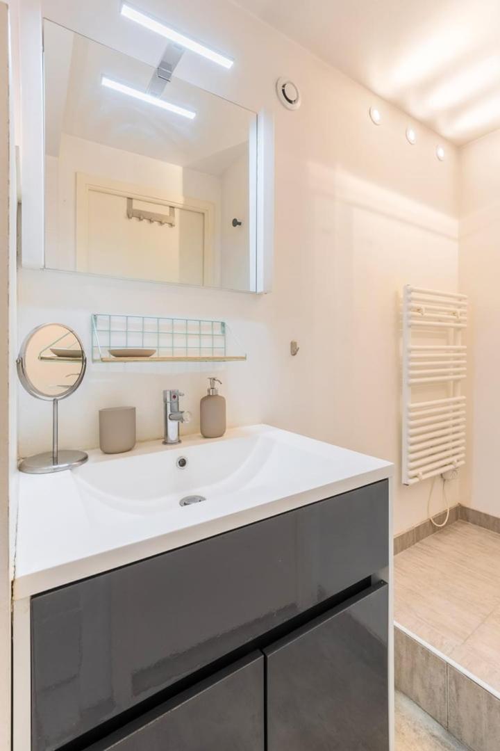 Spacious Apartment W Private Parking In Old Лил Екстериор снимка